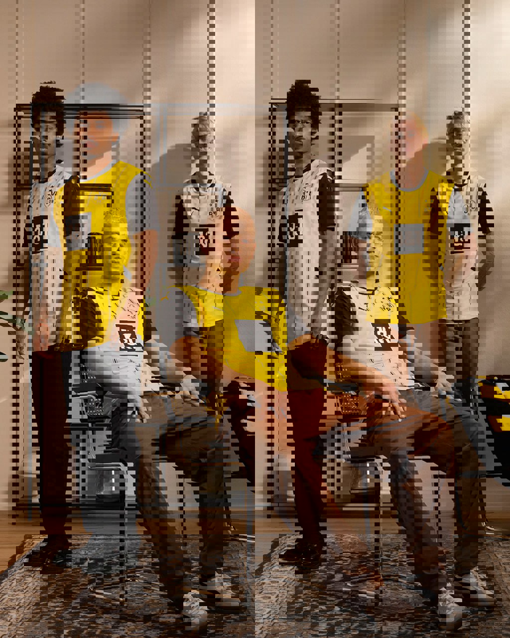 2082490
