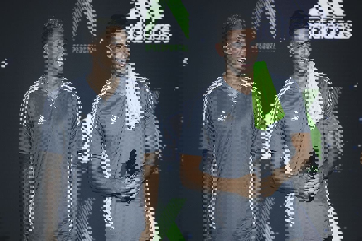 2082387