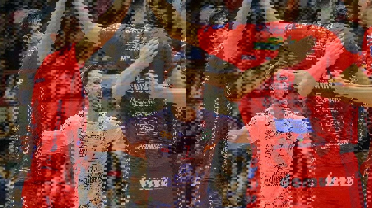 2082422