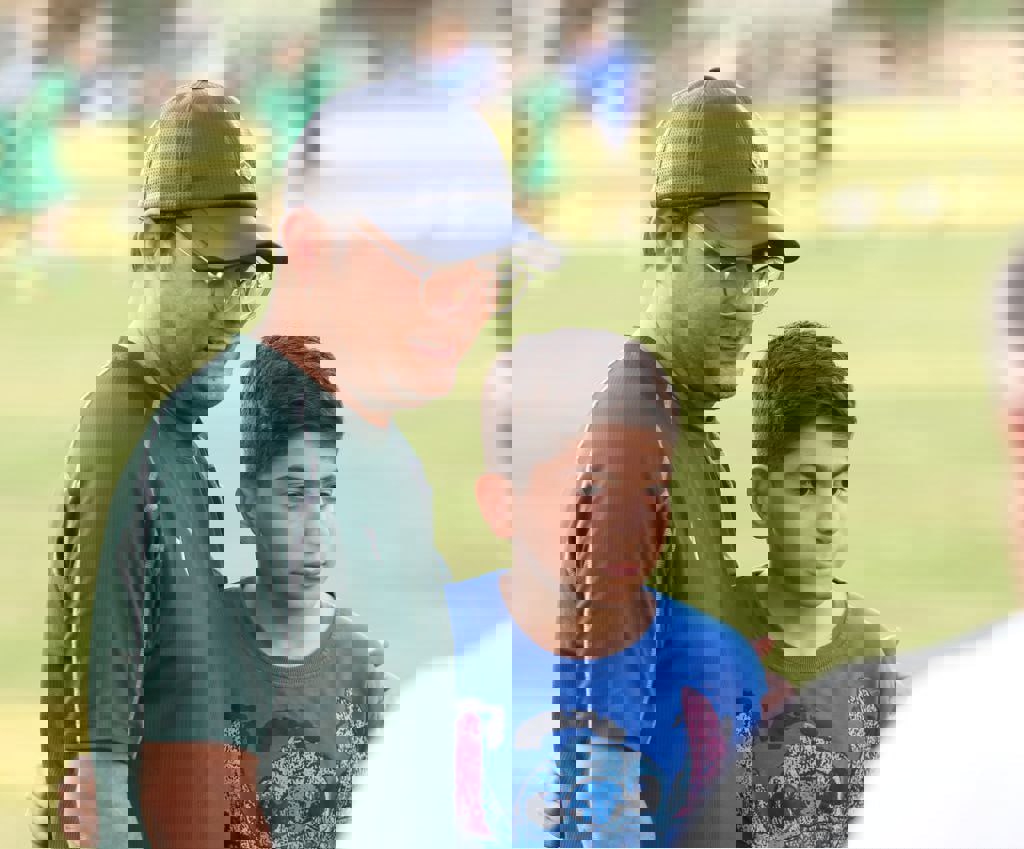 2082561