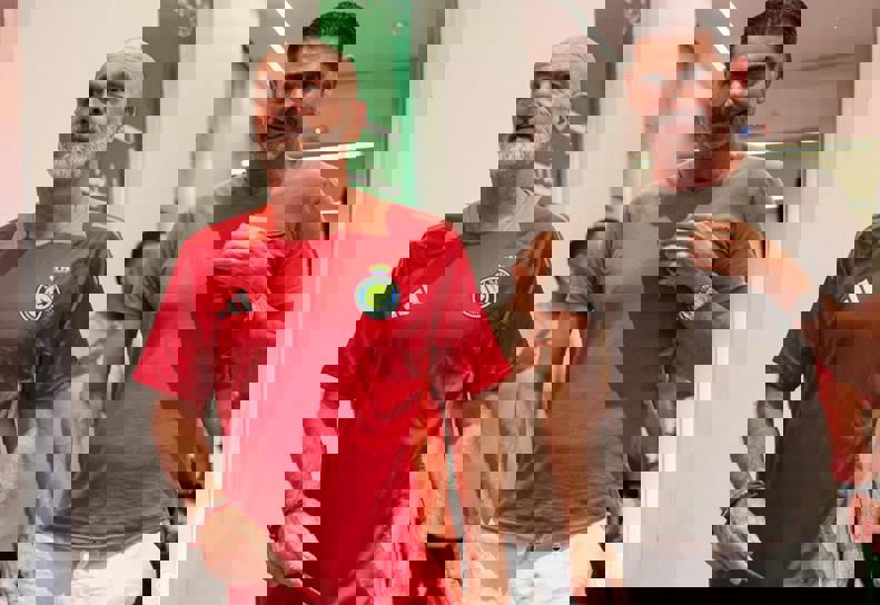 2083226