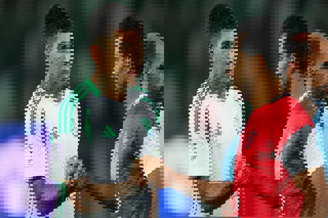 2082807