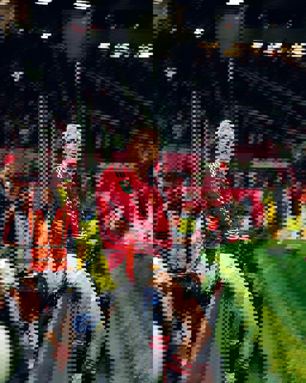 2082760