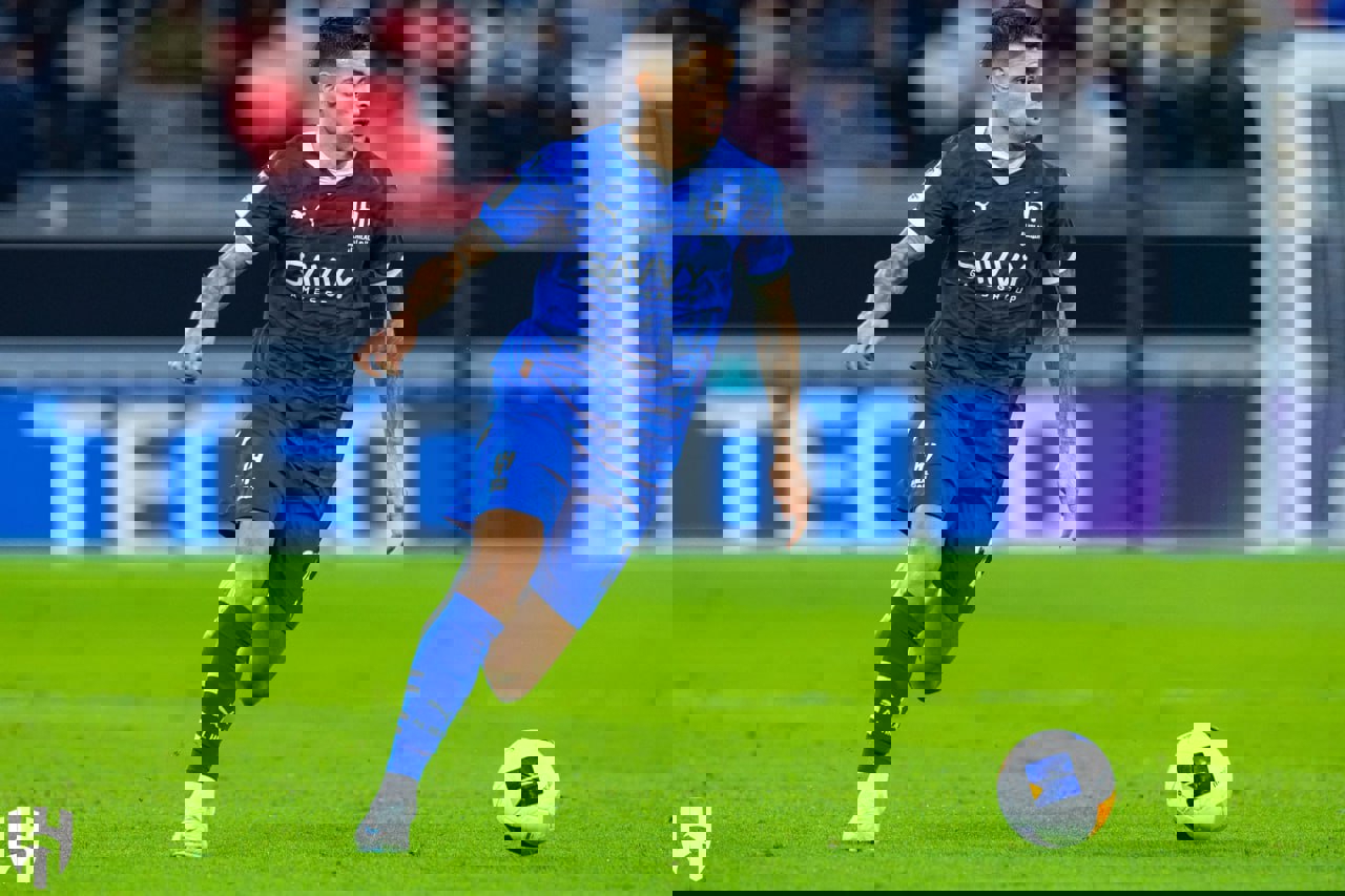 2082898