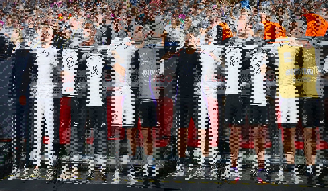 2082865