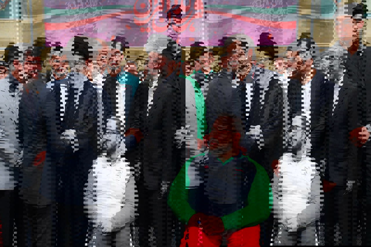 2082854