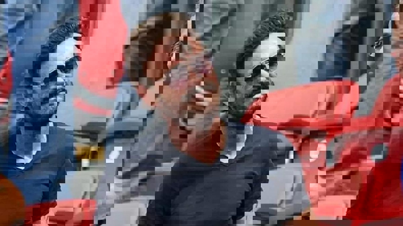 2082922