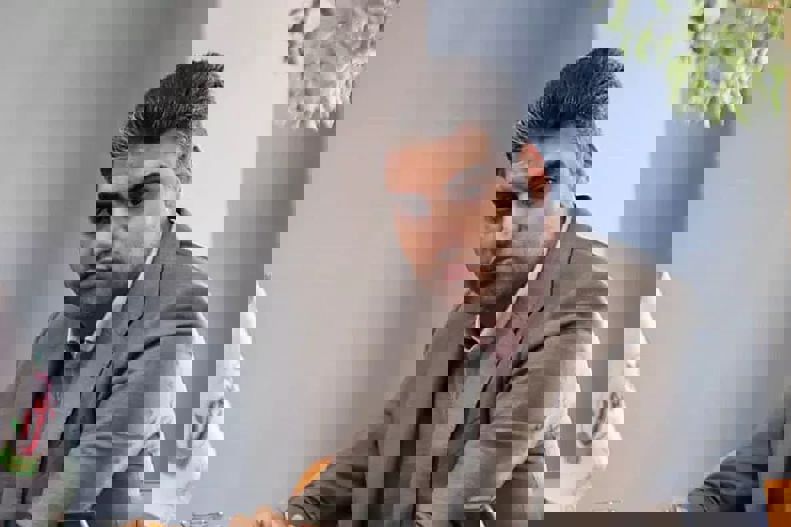 2082882