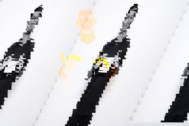 2082947