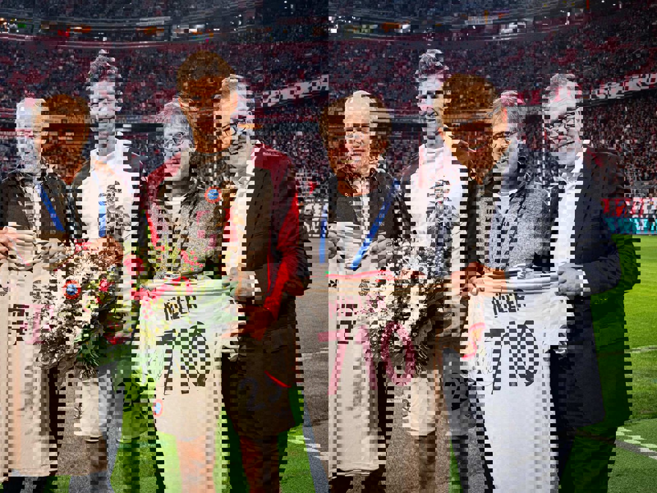 2082930