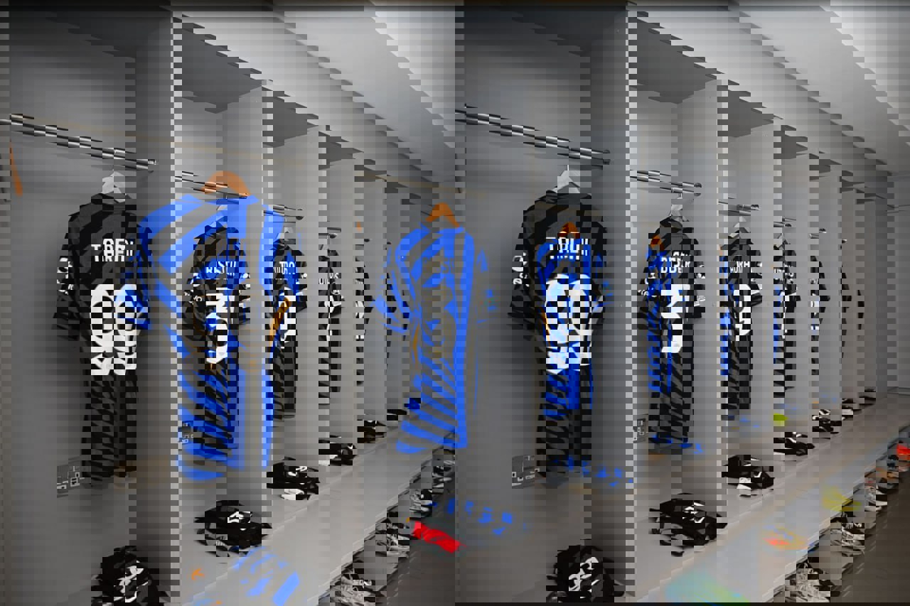 2083182