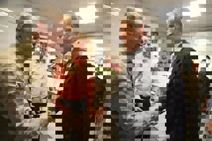 2083080