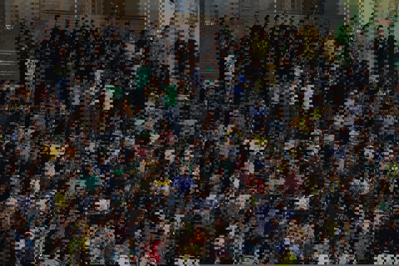 2083153
