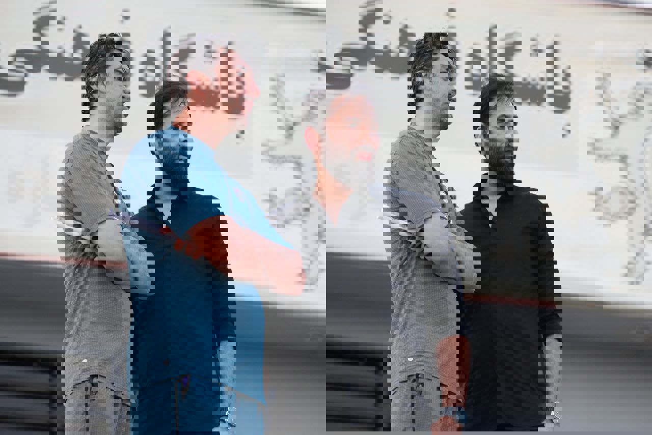 2083368