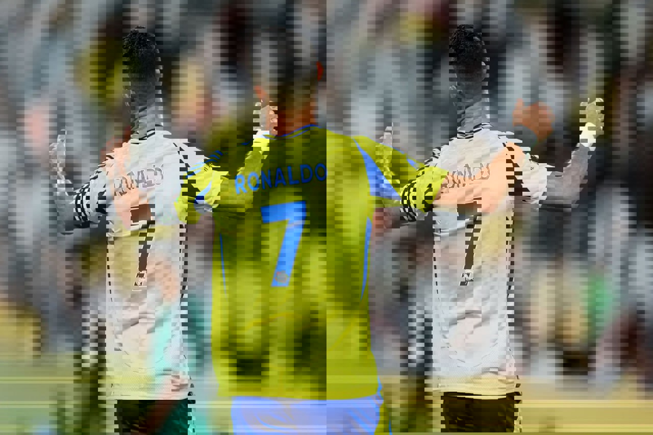 2083426