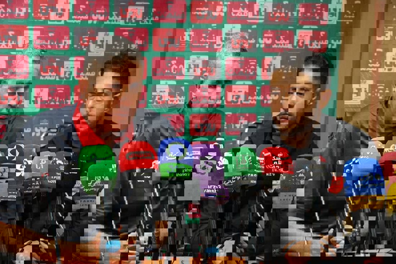 2083337