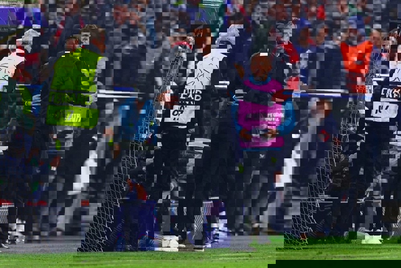 2083418
