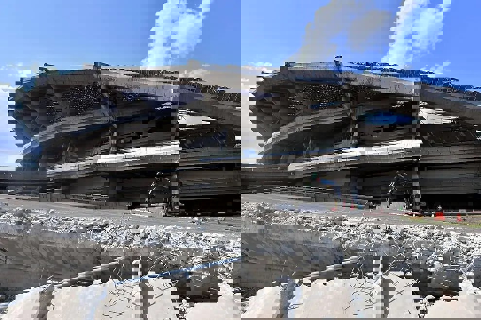 2083546