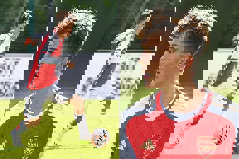 2083558