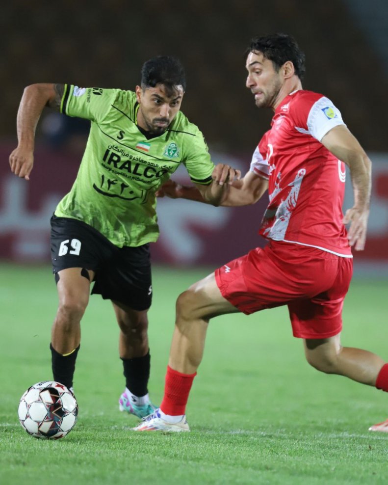 مطمئن باشید جبران میکنیم؛/ حسینی: به پرسپولیس هدیه دادیم و تنبیه شدیم 2