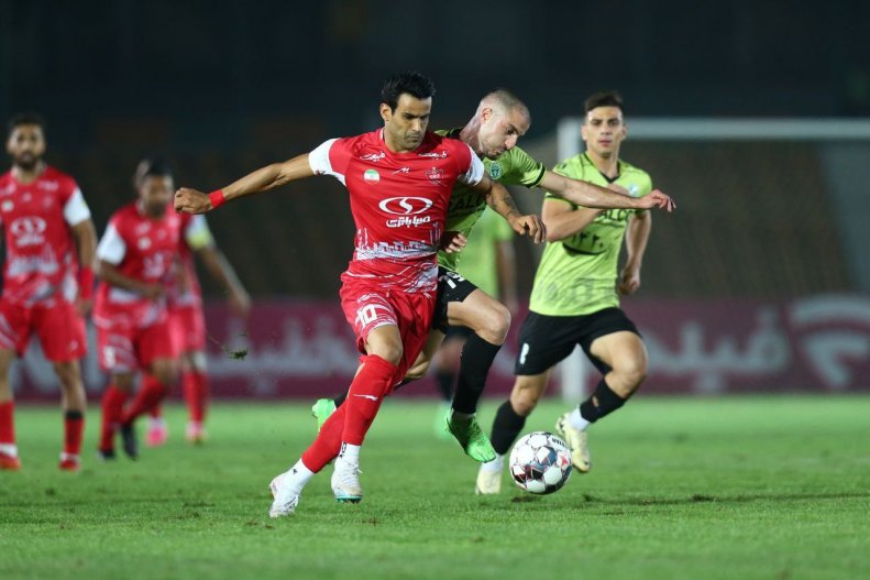 مطمئن باشید جبران میکنیم؛/ حسینی: به پرسپولیس هدیه دادیم و تنبیه شدیم 3