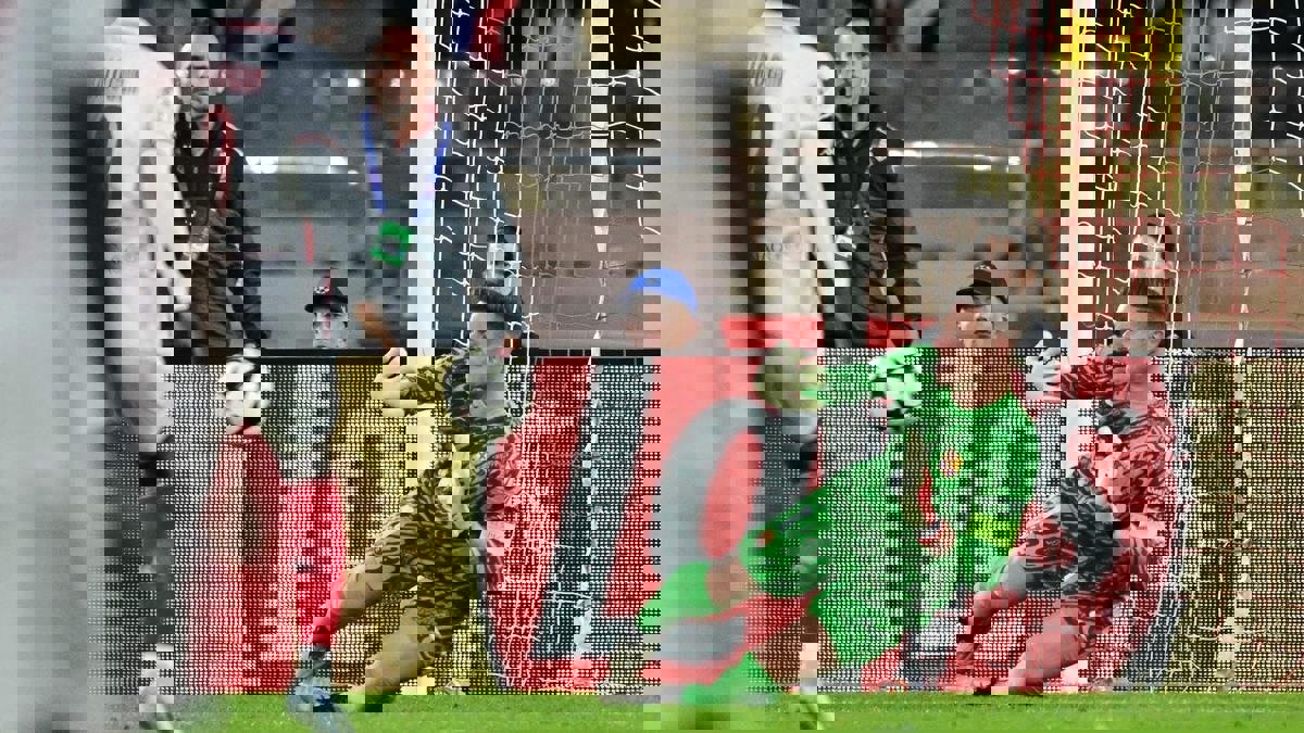 2083712