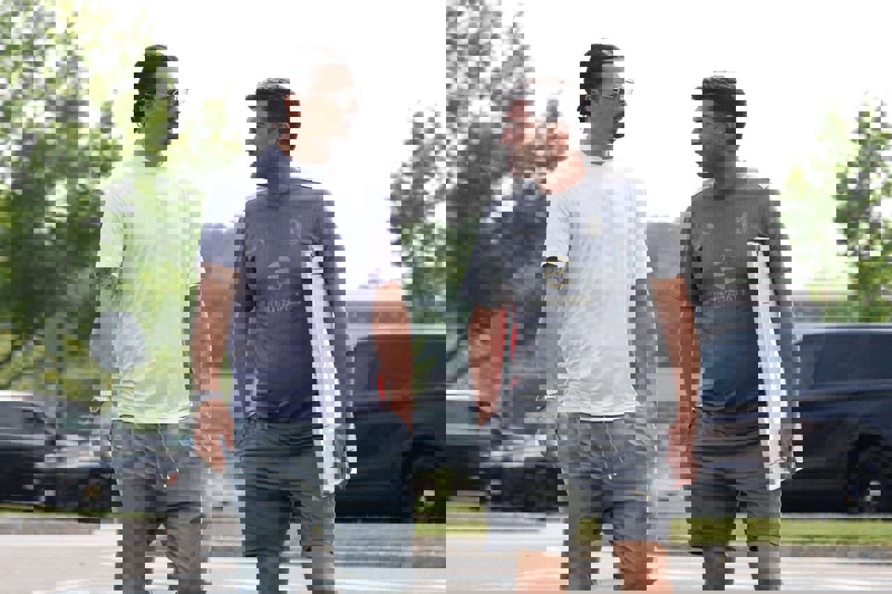 2083951