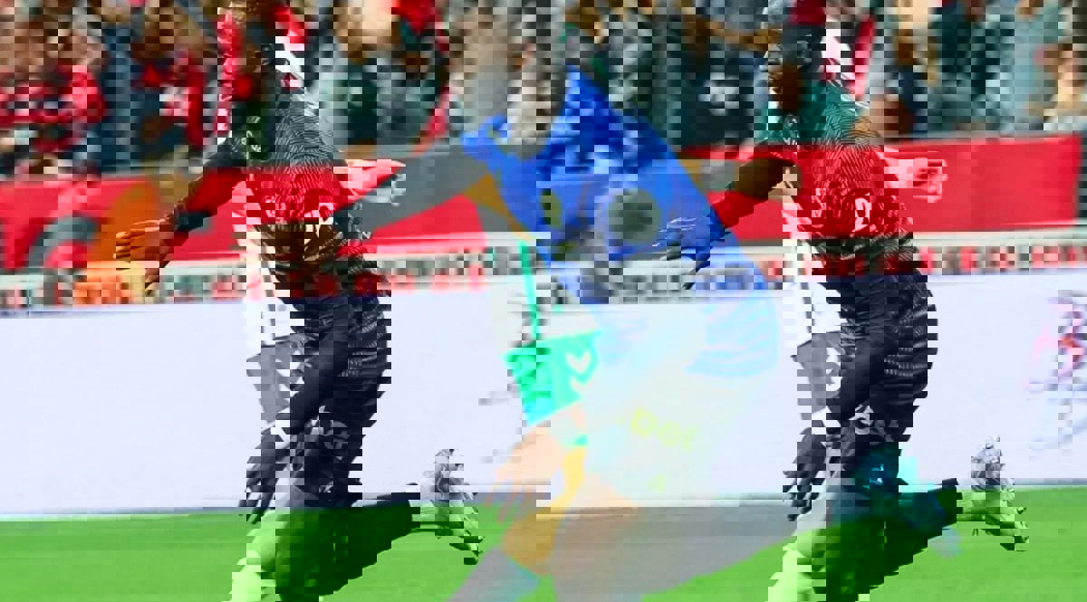 2084126