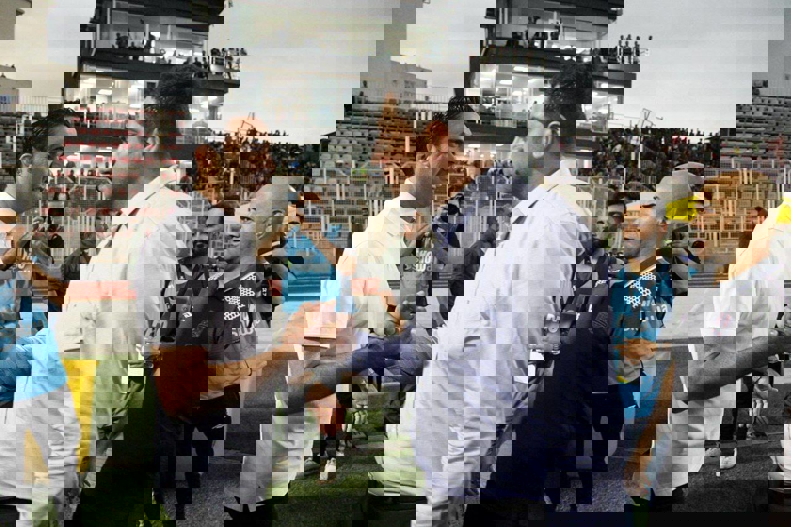 2084139