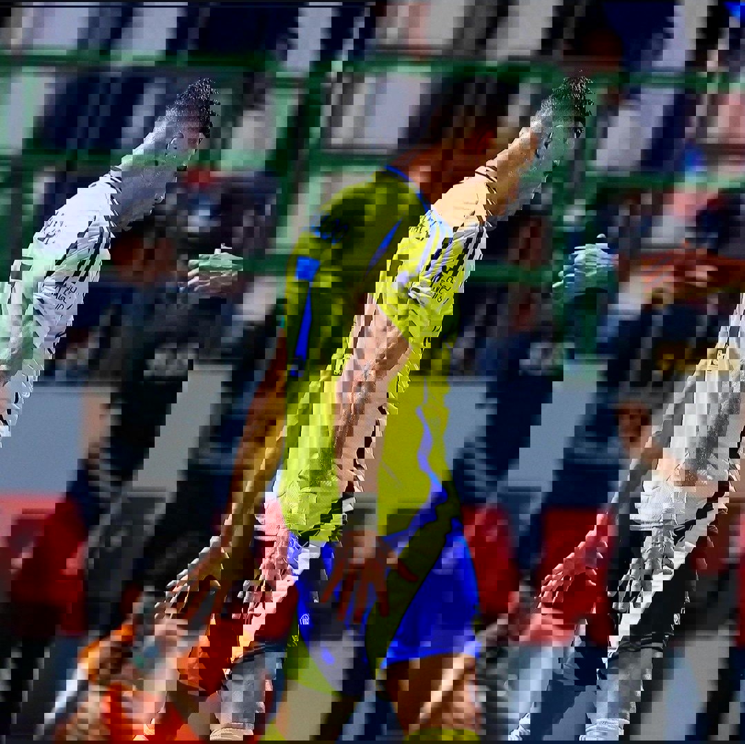 2084121