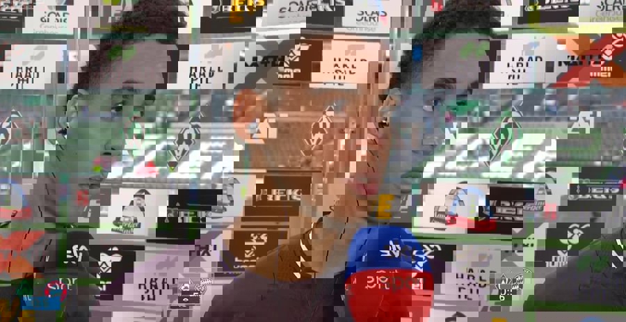 2084305