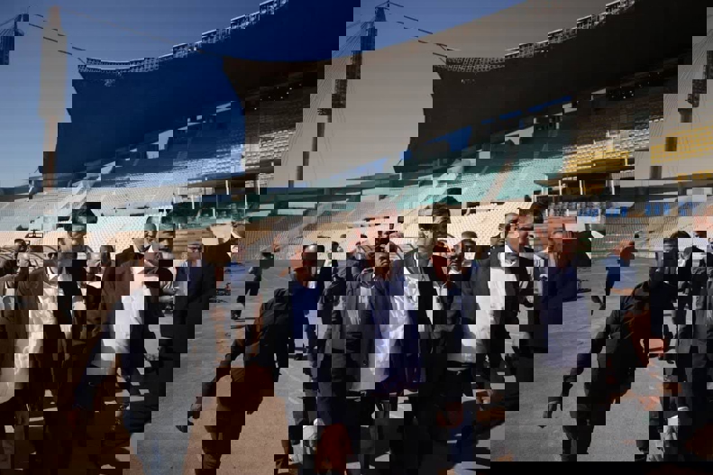 2084619