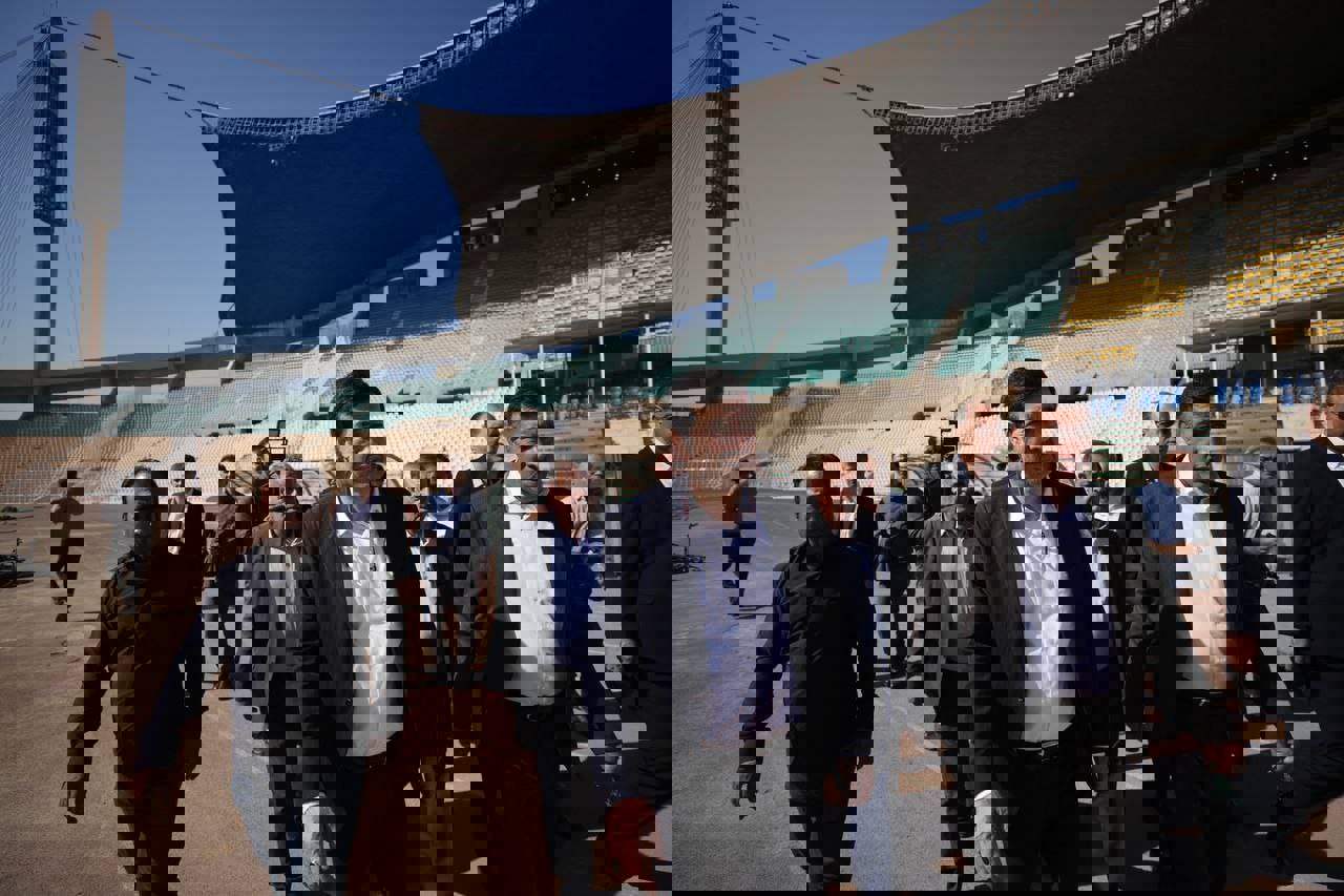 2084600