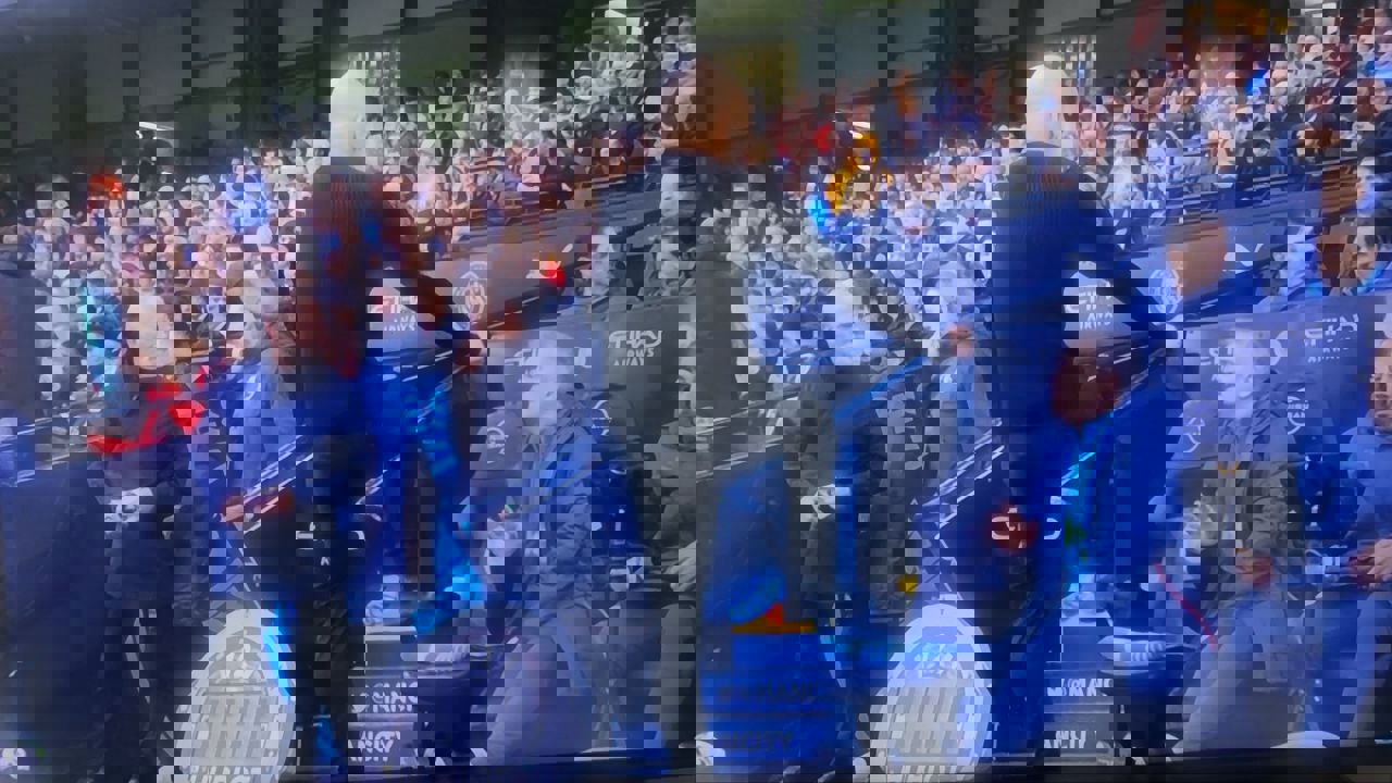 2084832
