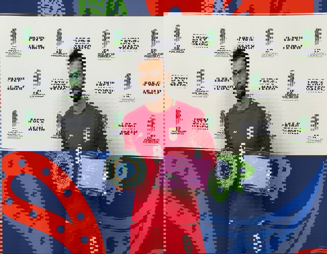 2084885