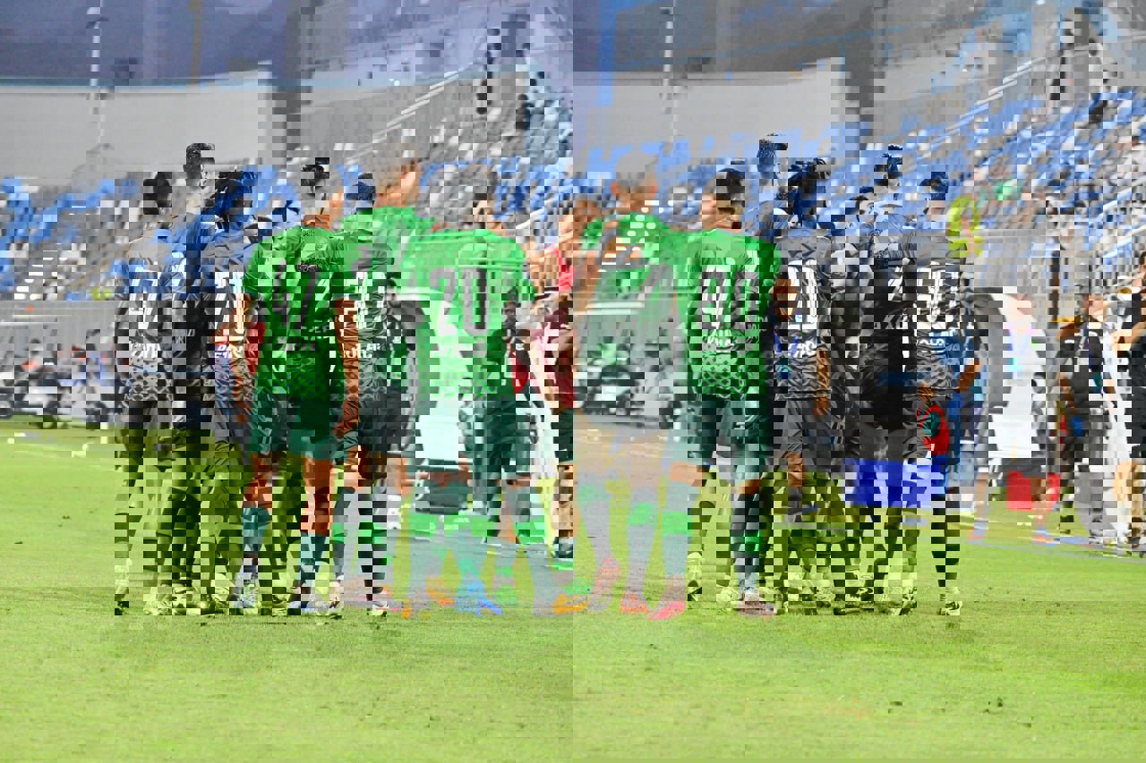 2084877