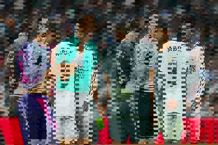 2085256