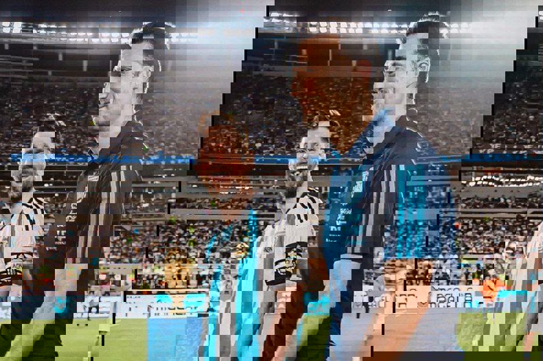 2085429