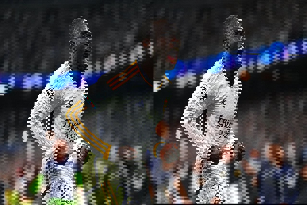 2085305