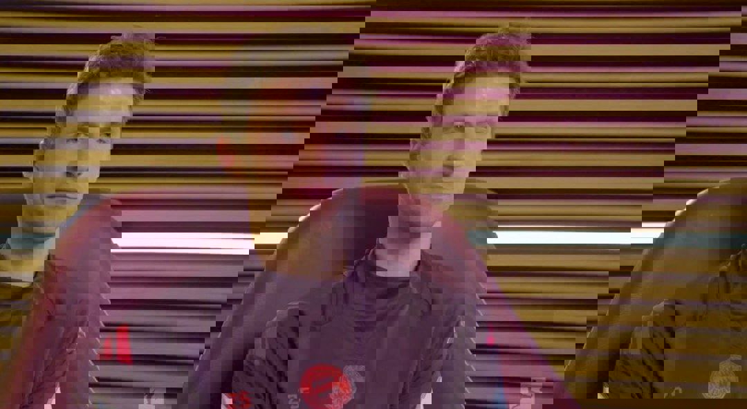 2085818