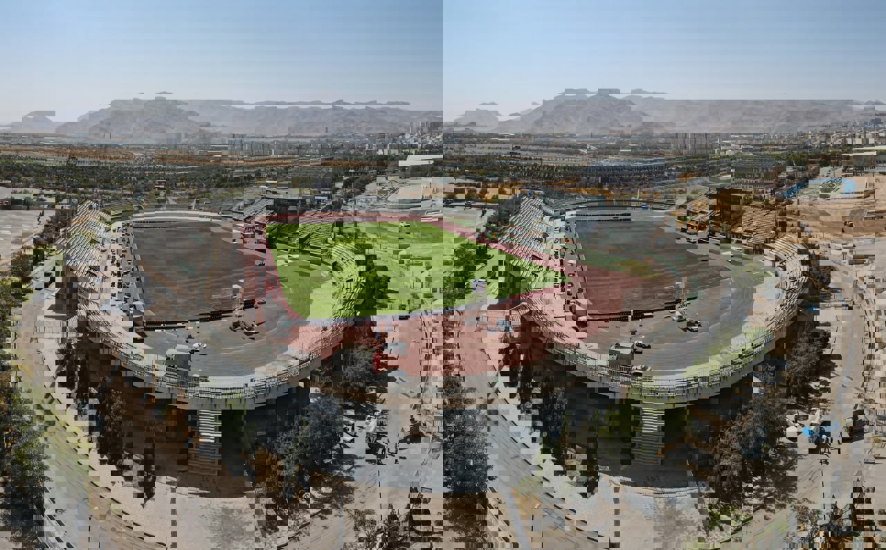 2085736