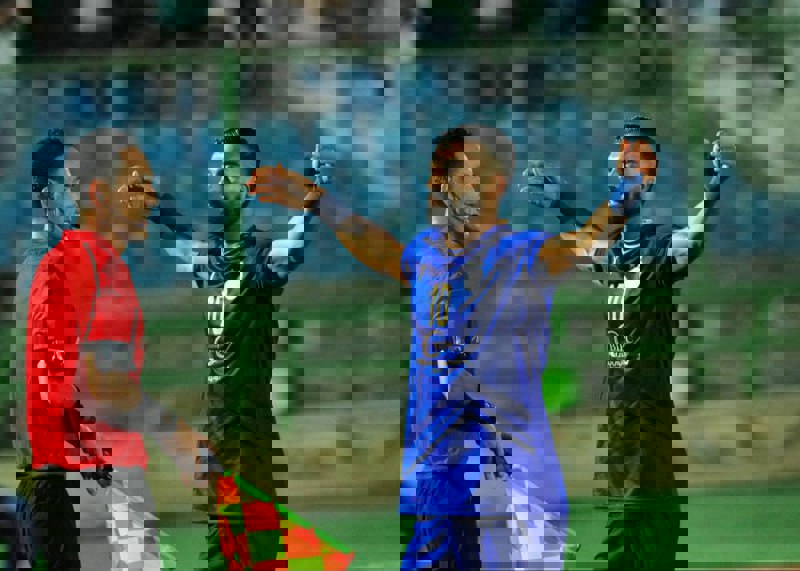 2085837