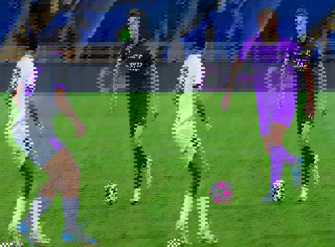 2085828