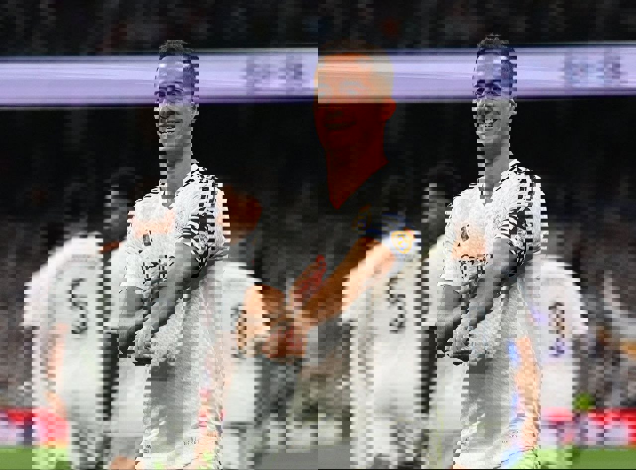 2085916