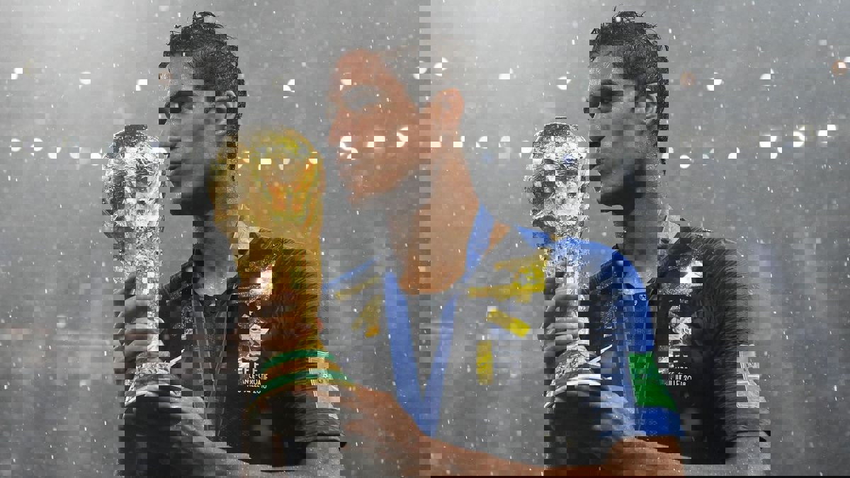 2085992