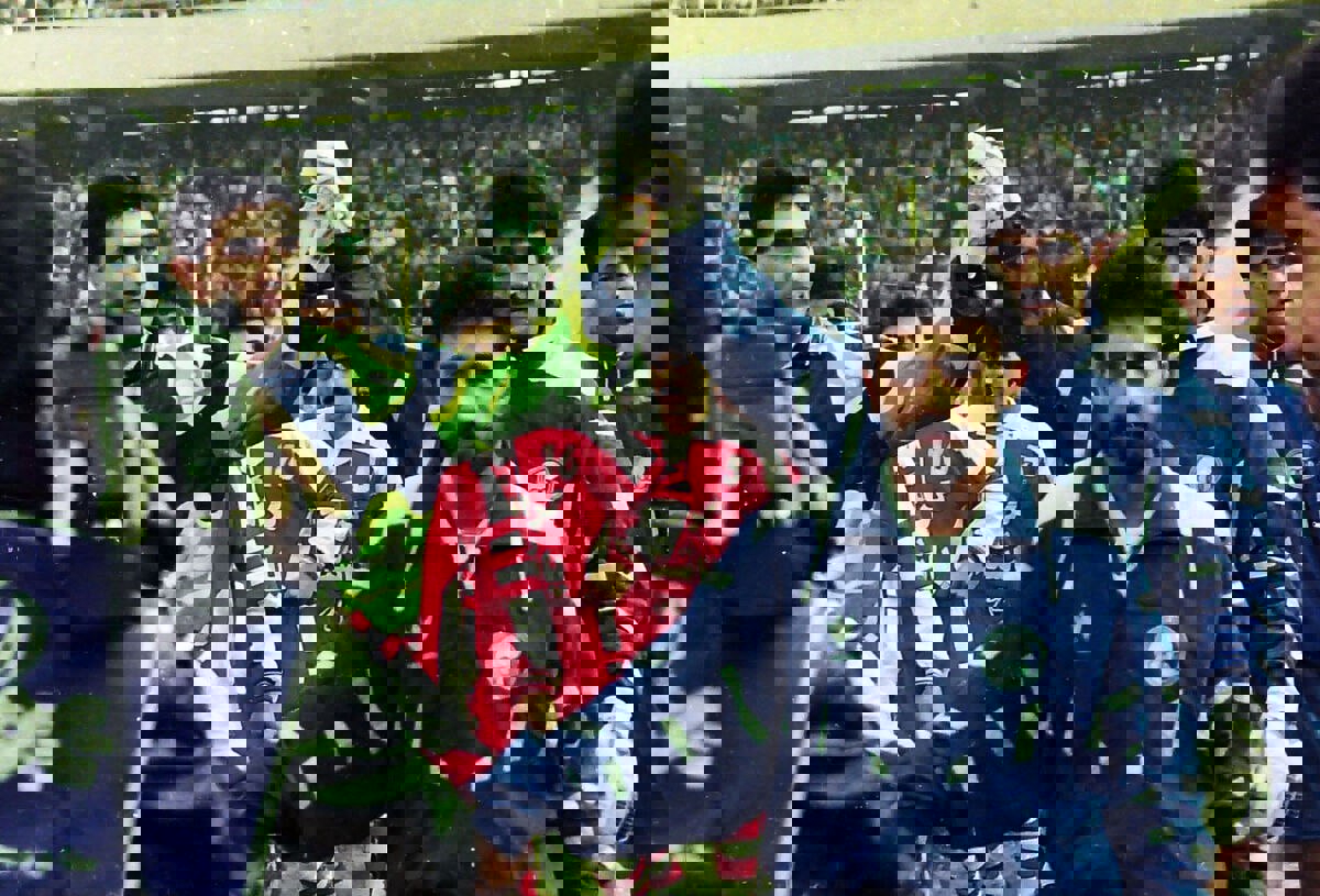 2086044