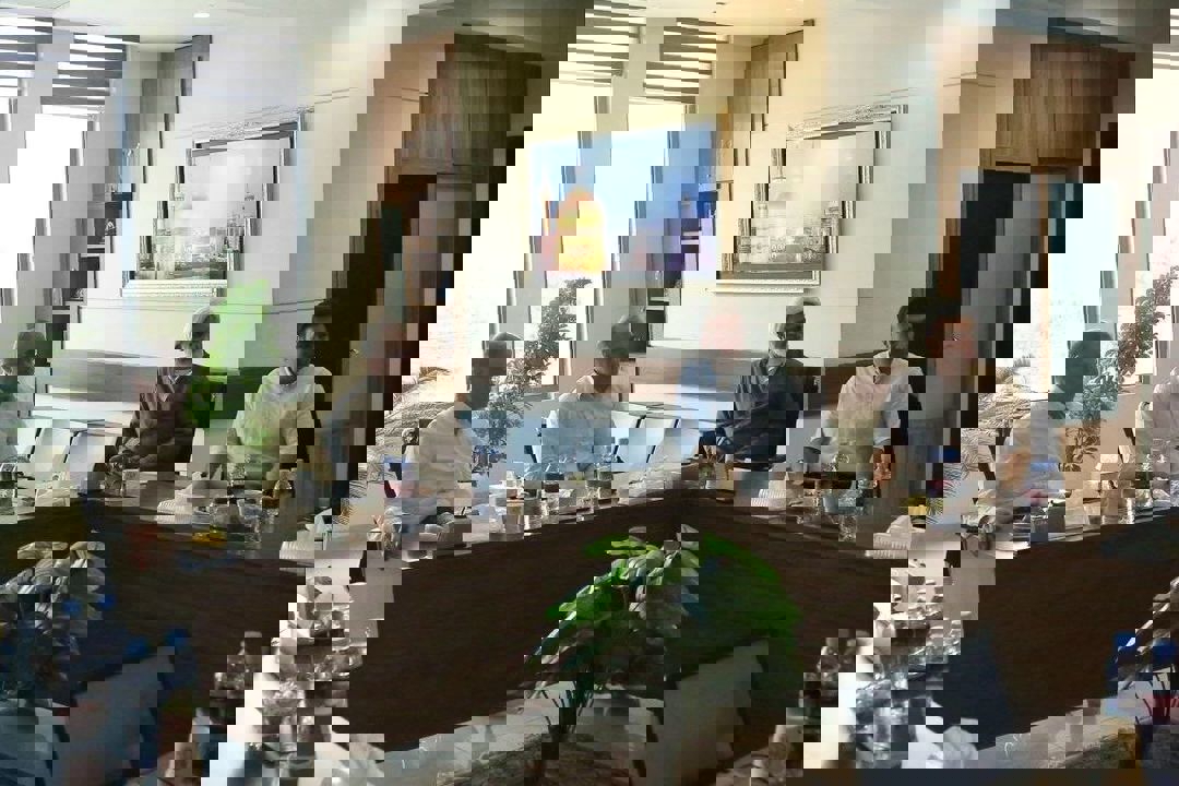 2086667