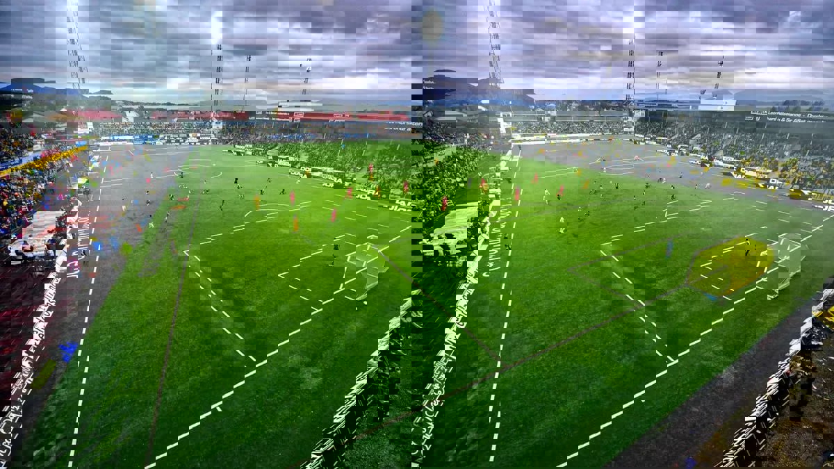 2086803