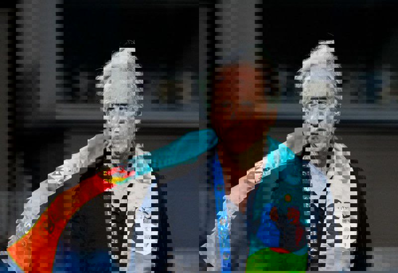 2086861