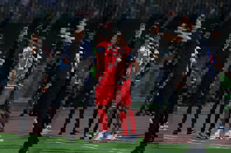 2086900